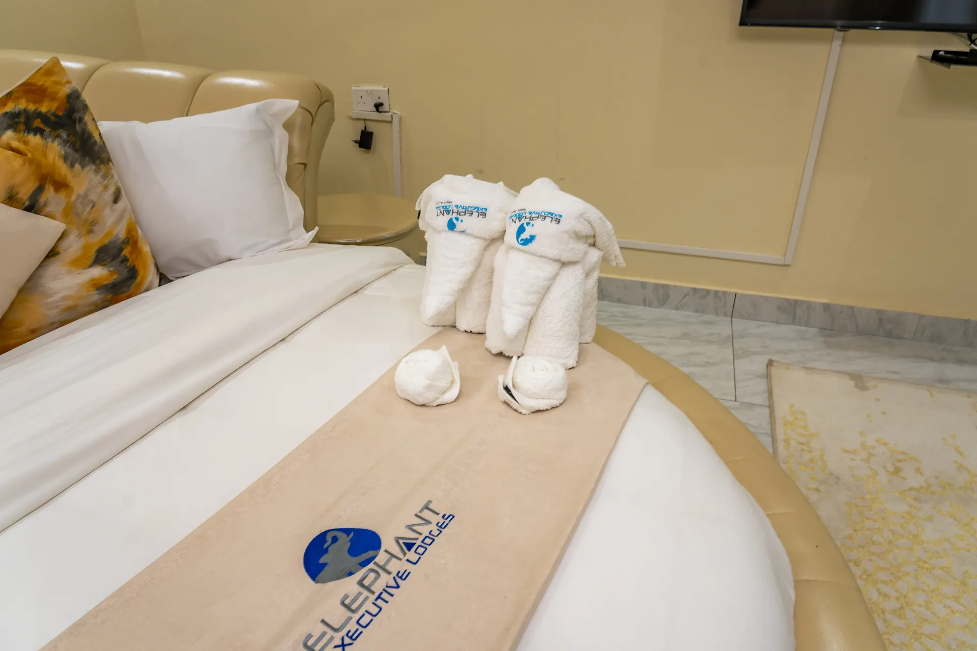 Executive Suite — Elephant Executive Lodges
