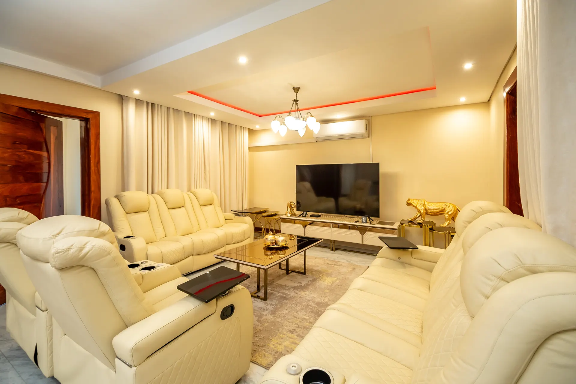 Executive Suite — Elephant Executive Lodges