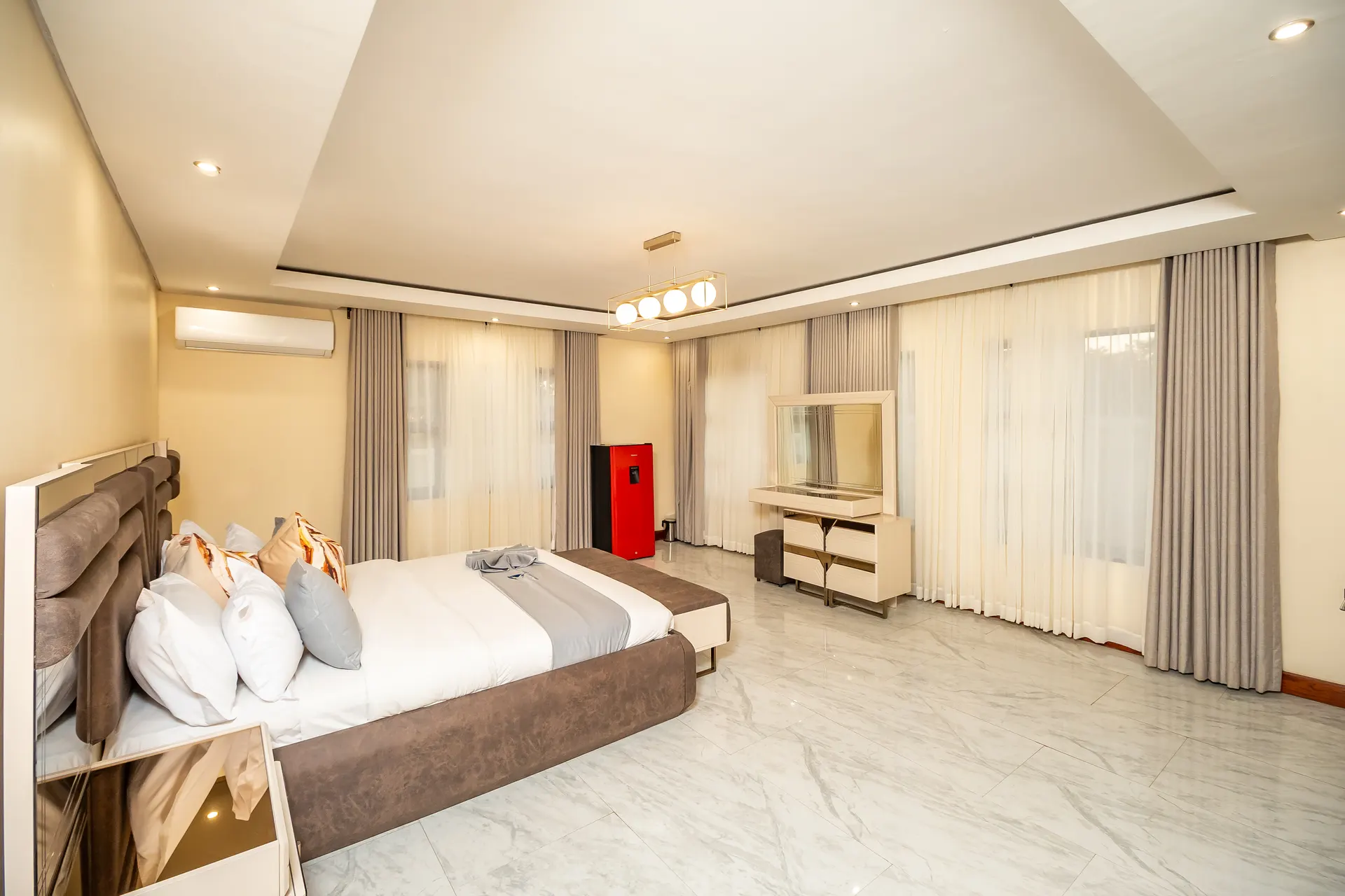 Presidential Villa — Elephant Executive Lodges