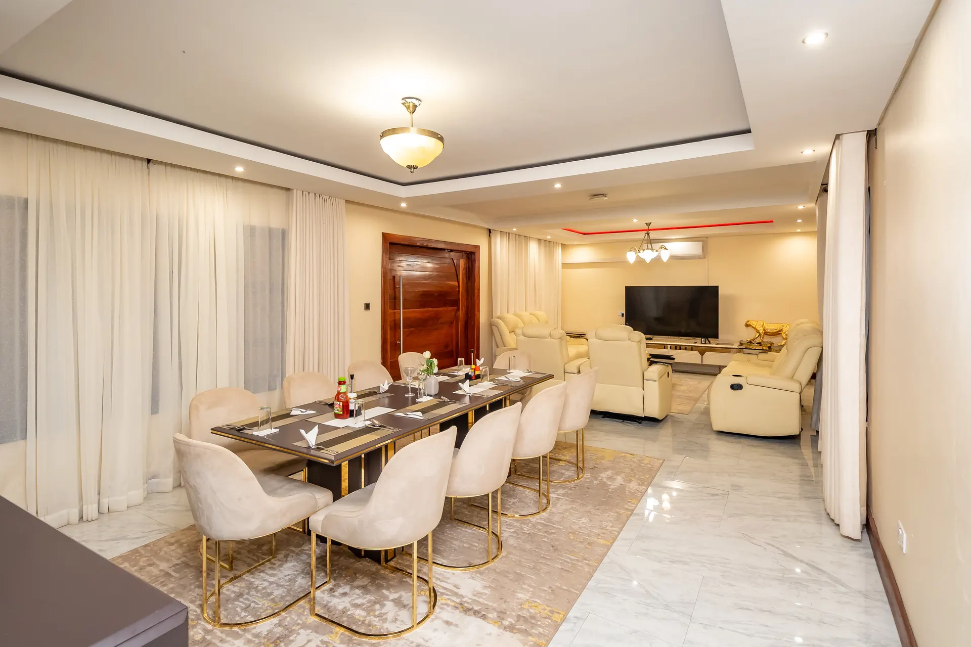 Presidential Villa — Elephant Executive Lodges