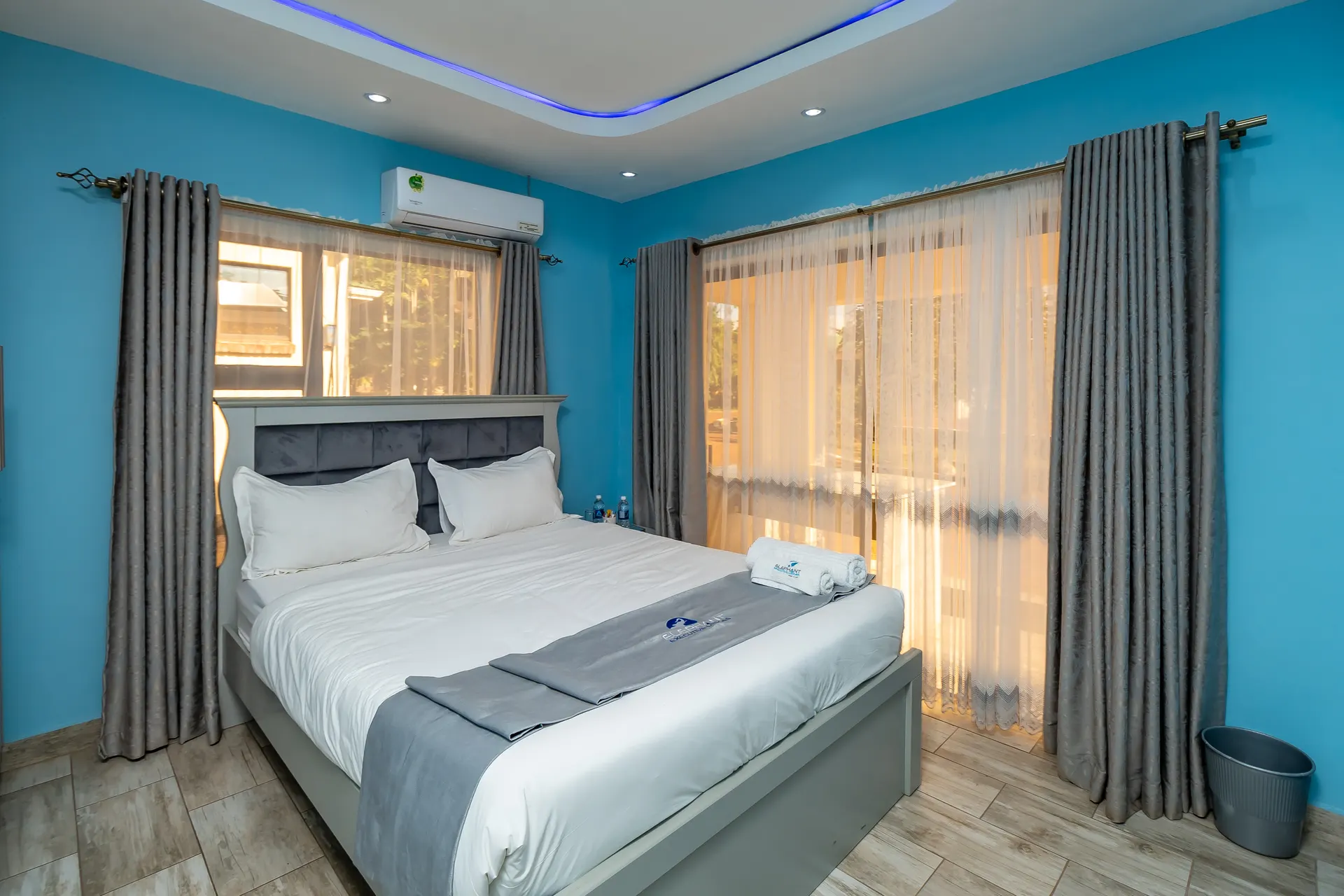 Deluxe Chalet — Elephant Executive Lodges