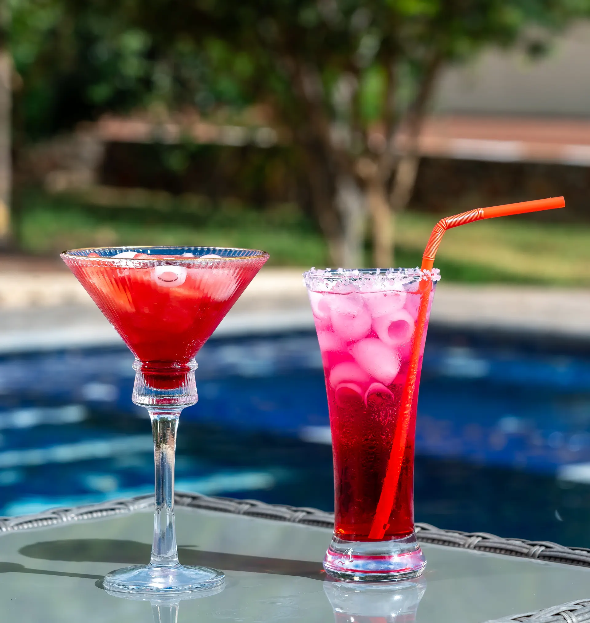 Cocktail at the pool bar