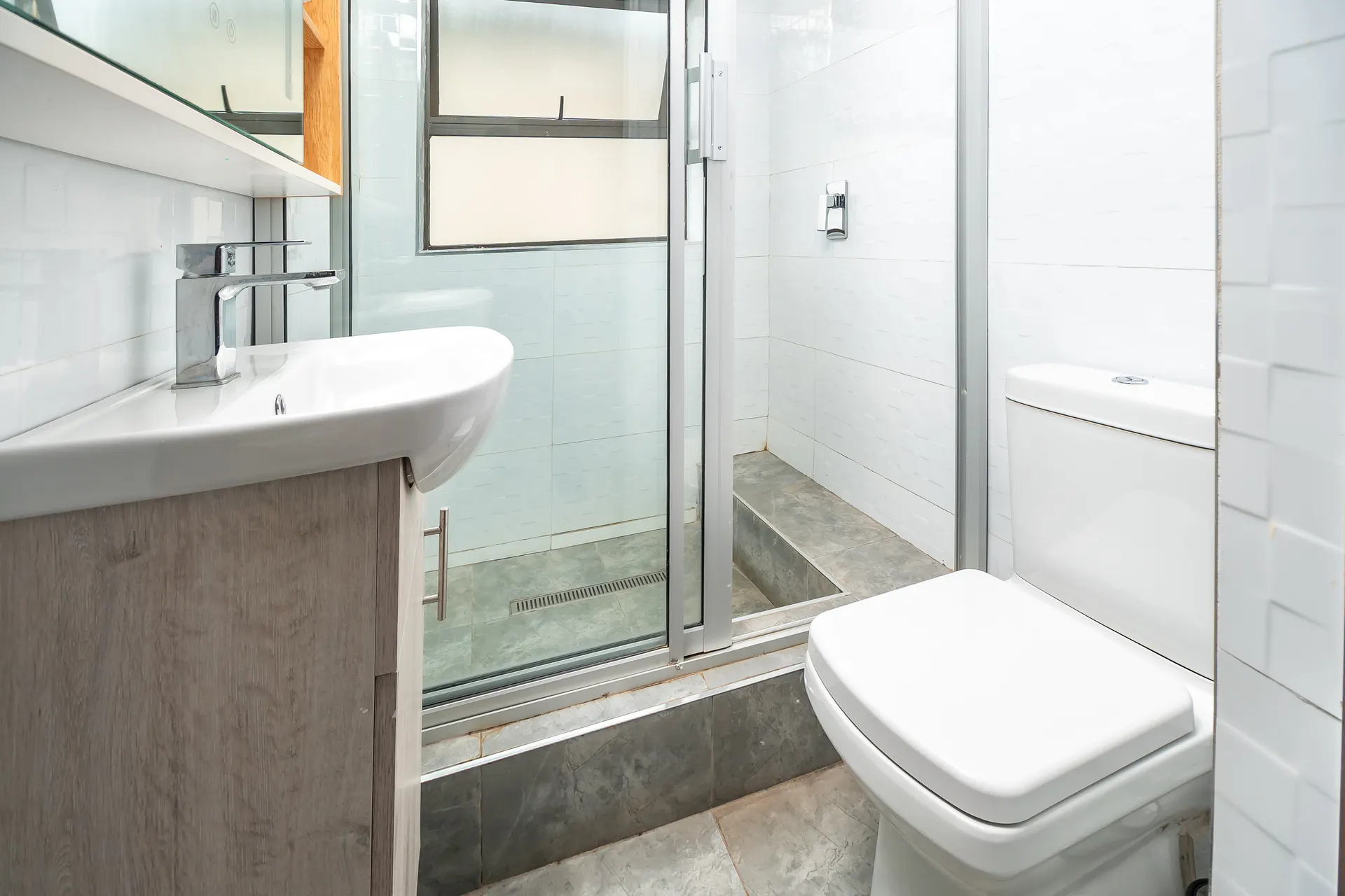 Standard Room — Elephant Executive Lodges